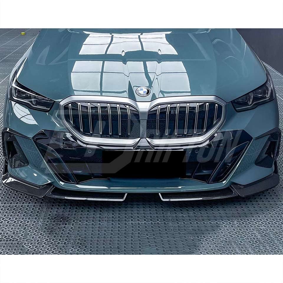 2023-2026 G60/G61/G68 BMW 5 Series Dry Carbon Fiber Rear Diffuser - MP Style | Rear Valance & Diffuser — photo 4