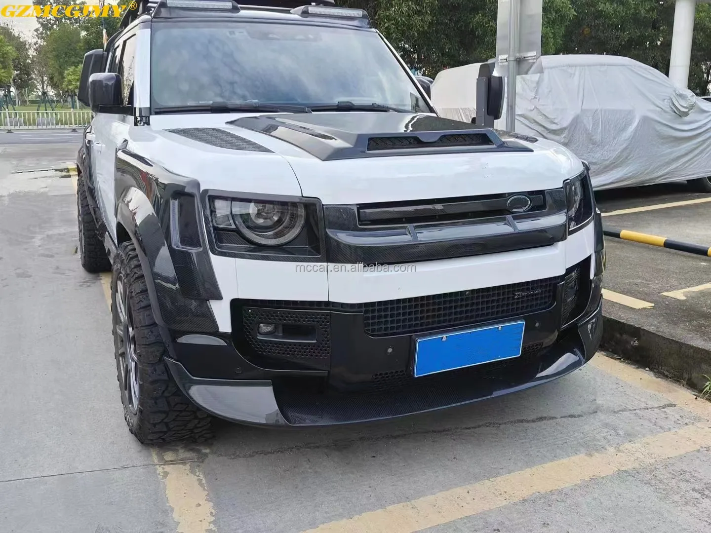 Fender for Land Rover Defender (from Conroy's sent-link library)